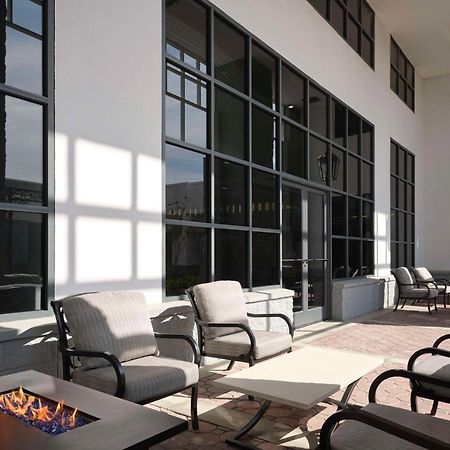 מלון קנר Hilton New Orleans Airport מראה חיצוני תמונה