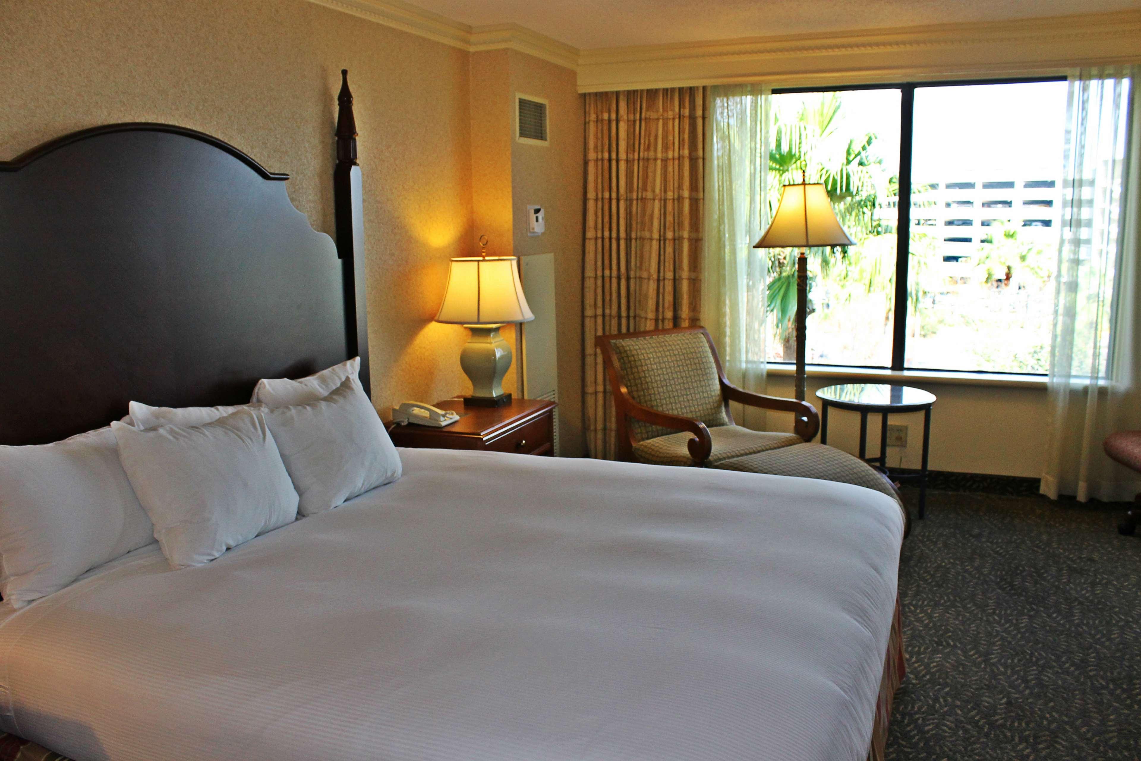 מלון קנר Hilton New Orleans Airport מראה חיצוני תמונה