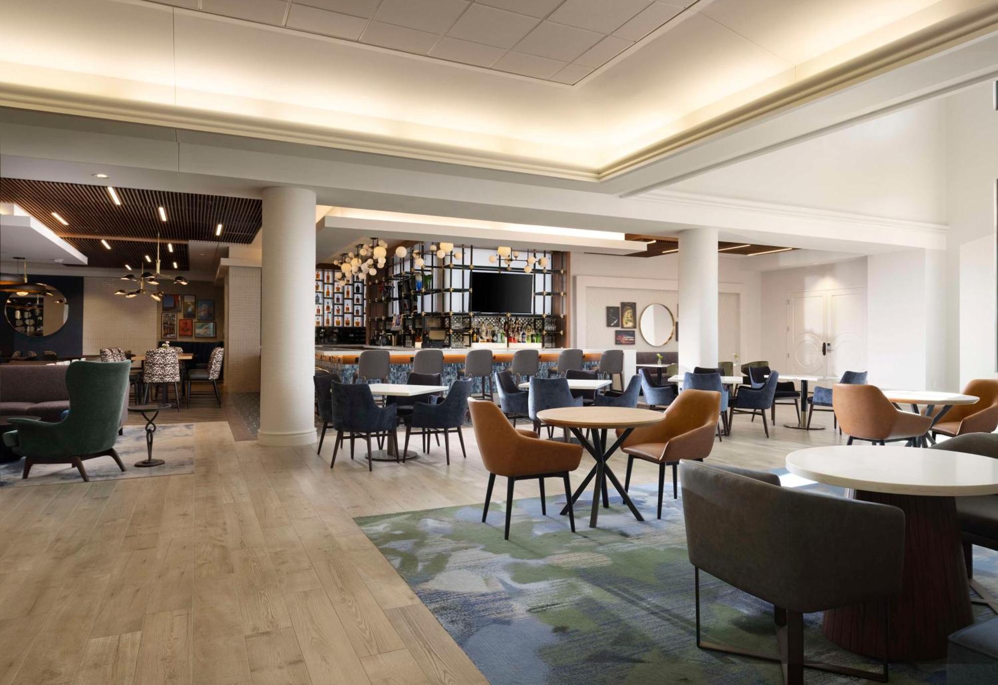 מלון קנר Hilton New Orleans Airport מראה חיצוני תמונה