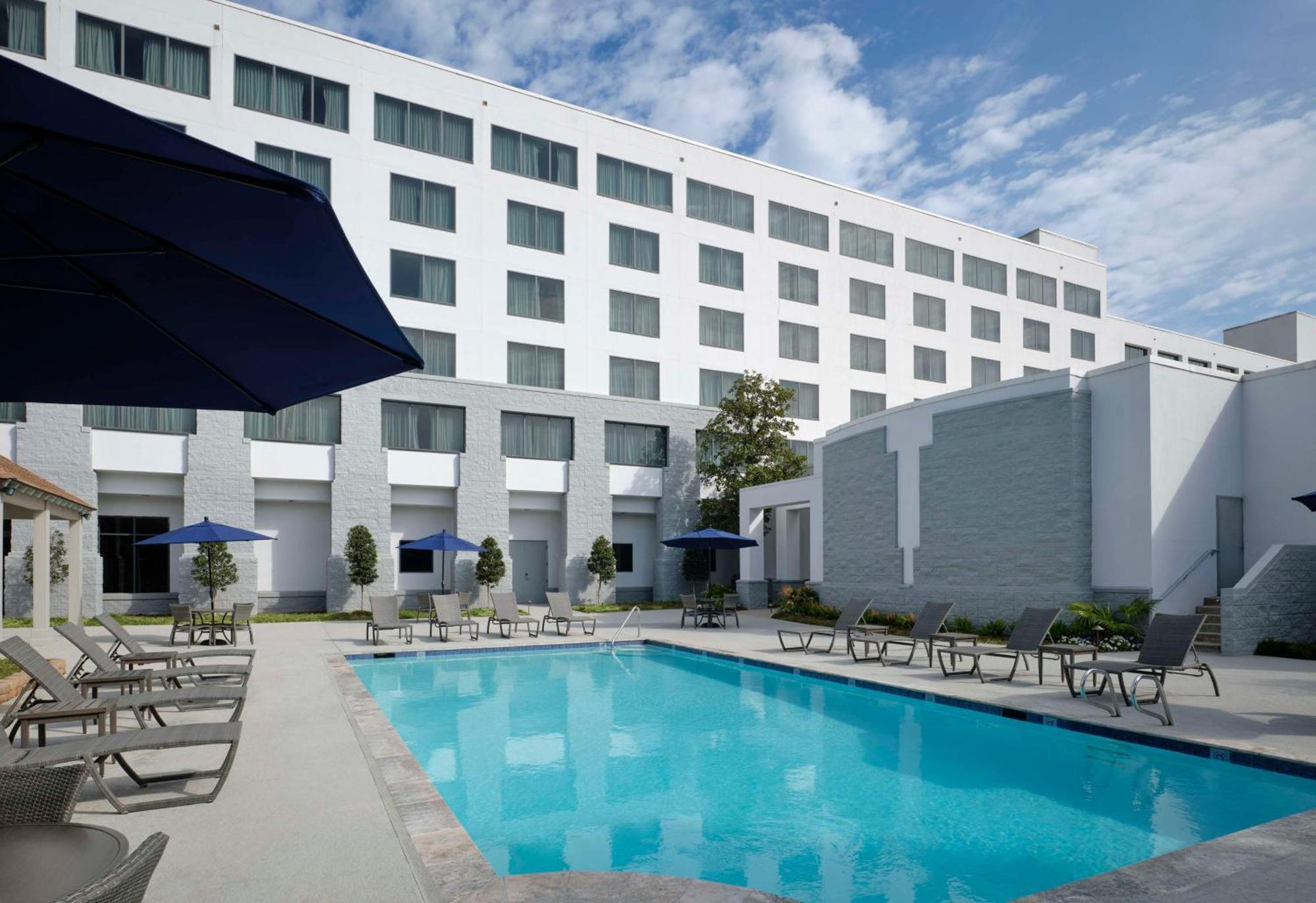 מלון קנר Hilton New Orleans Airport מראה חיצוני תמונה